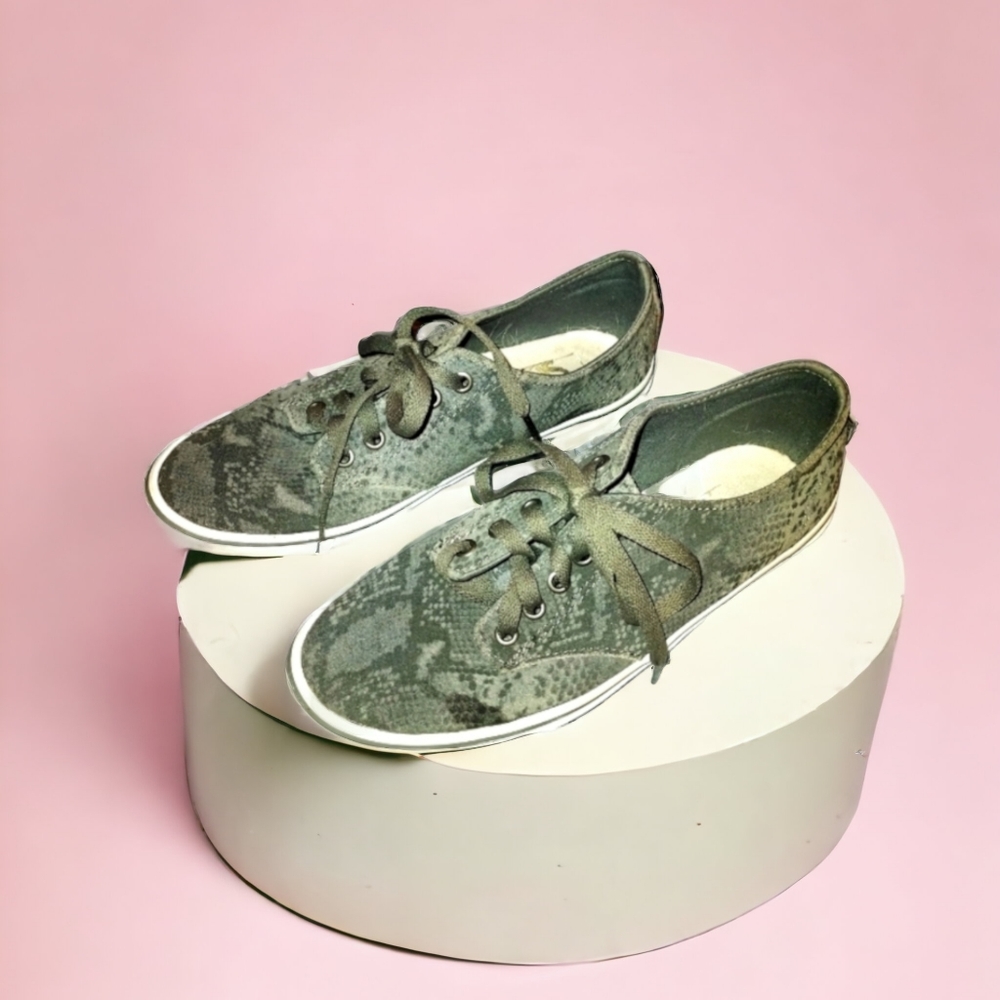 VANS Women's Gray Snakeskin Pattern Sneakers Size 8.5